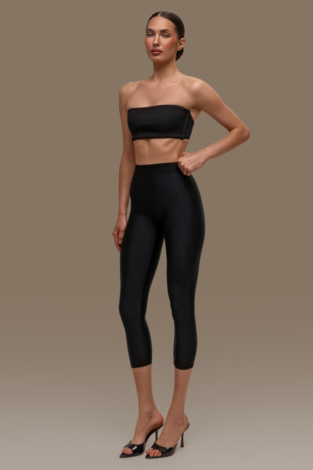 Capri space black